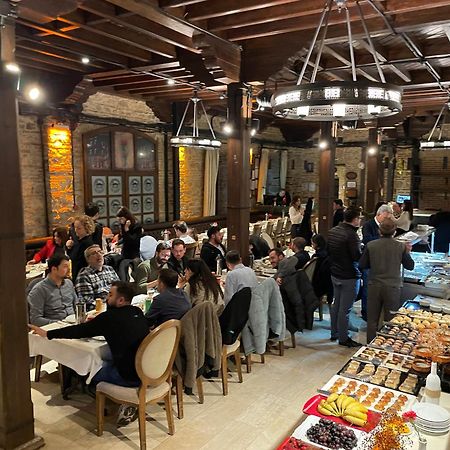 Giritligil Hotel Manisa Esterno foto