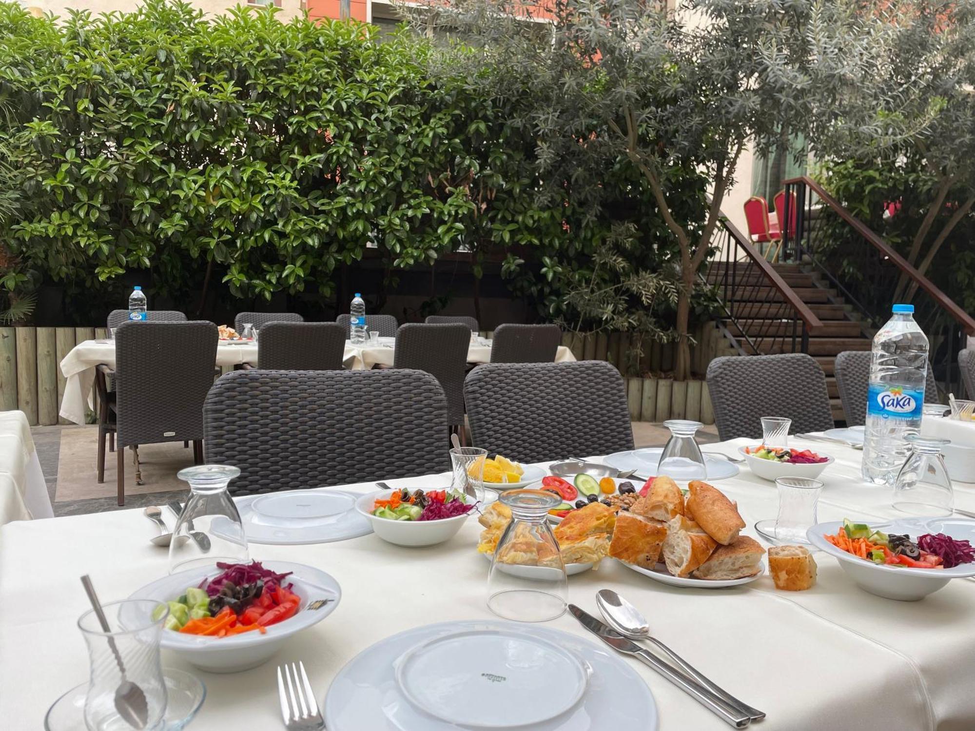 Giritligil Hotel Manisa Esterno foto