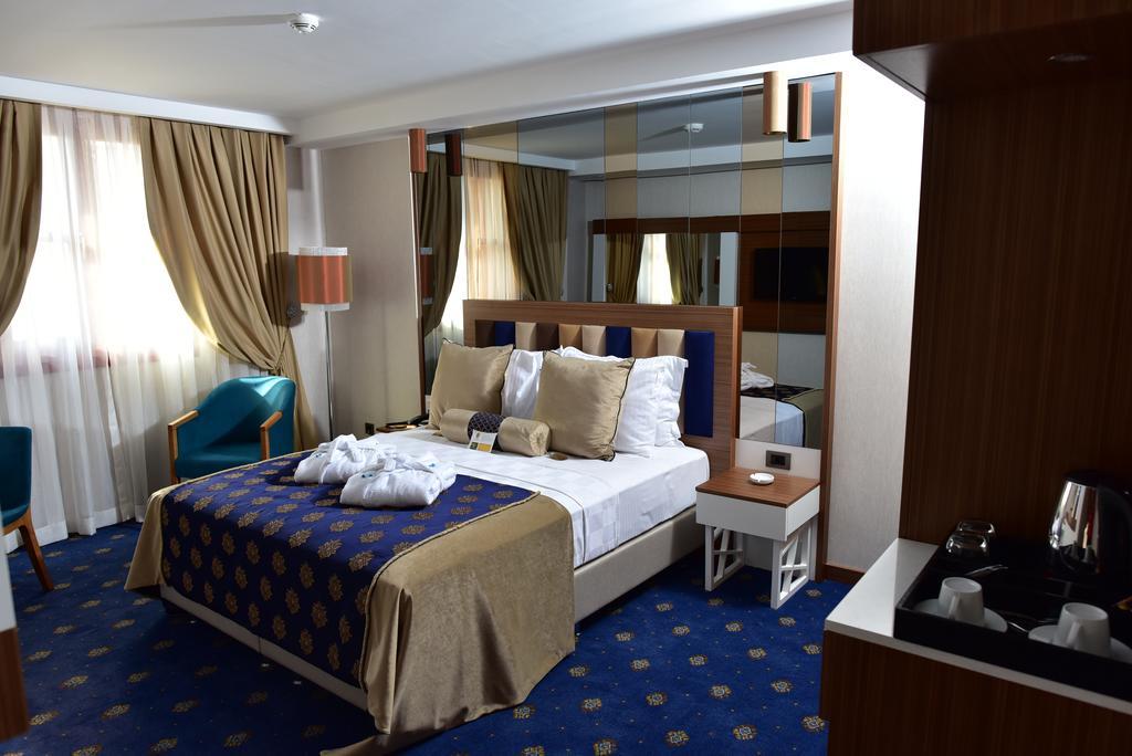 Giritligil Hotel Manisa Esterno foto
